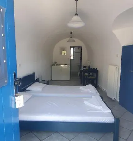Guest house Xenonas Kamares